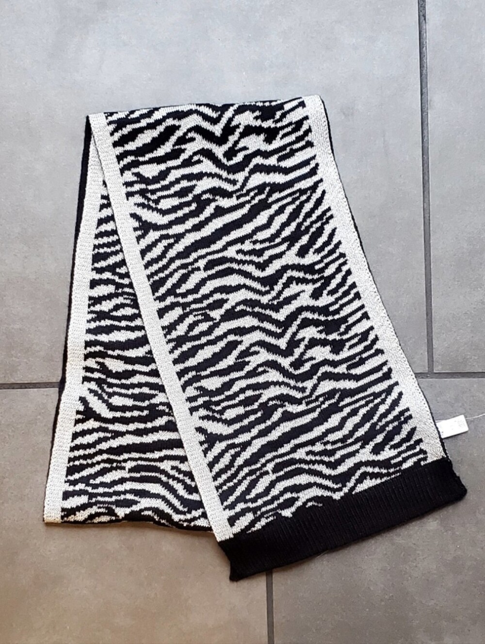 New Michael Kors Scarf